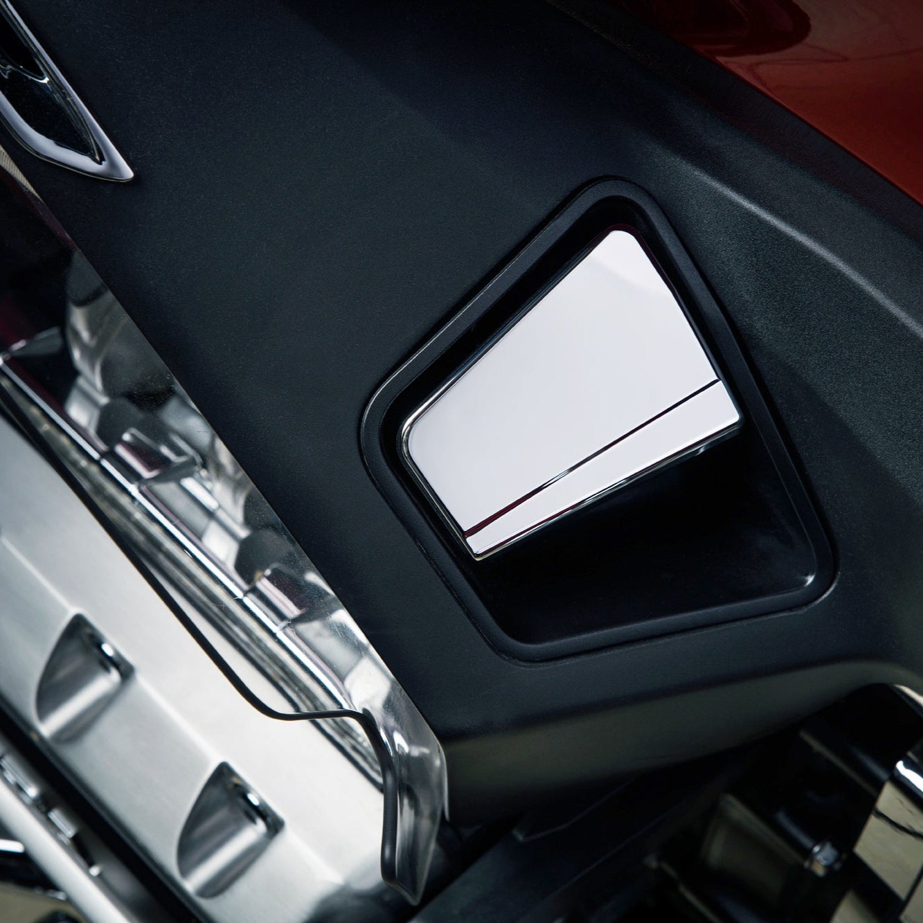 Side Brake Handle Accent by Twinart