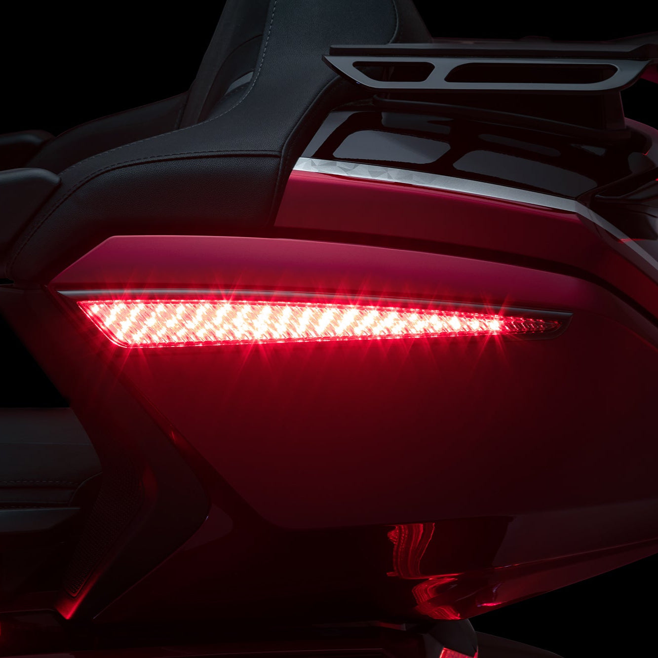 SPAR Trunk Side Lights | Gold wing | Goldstrike