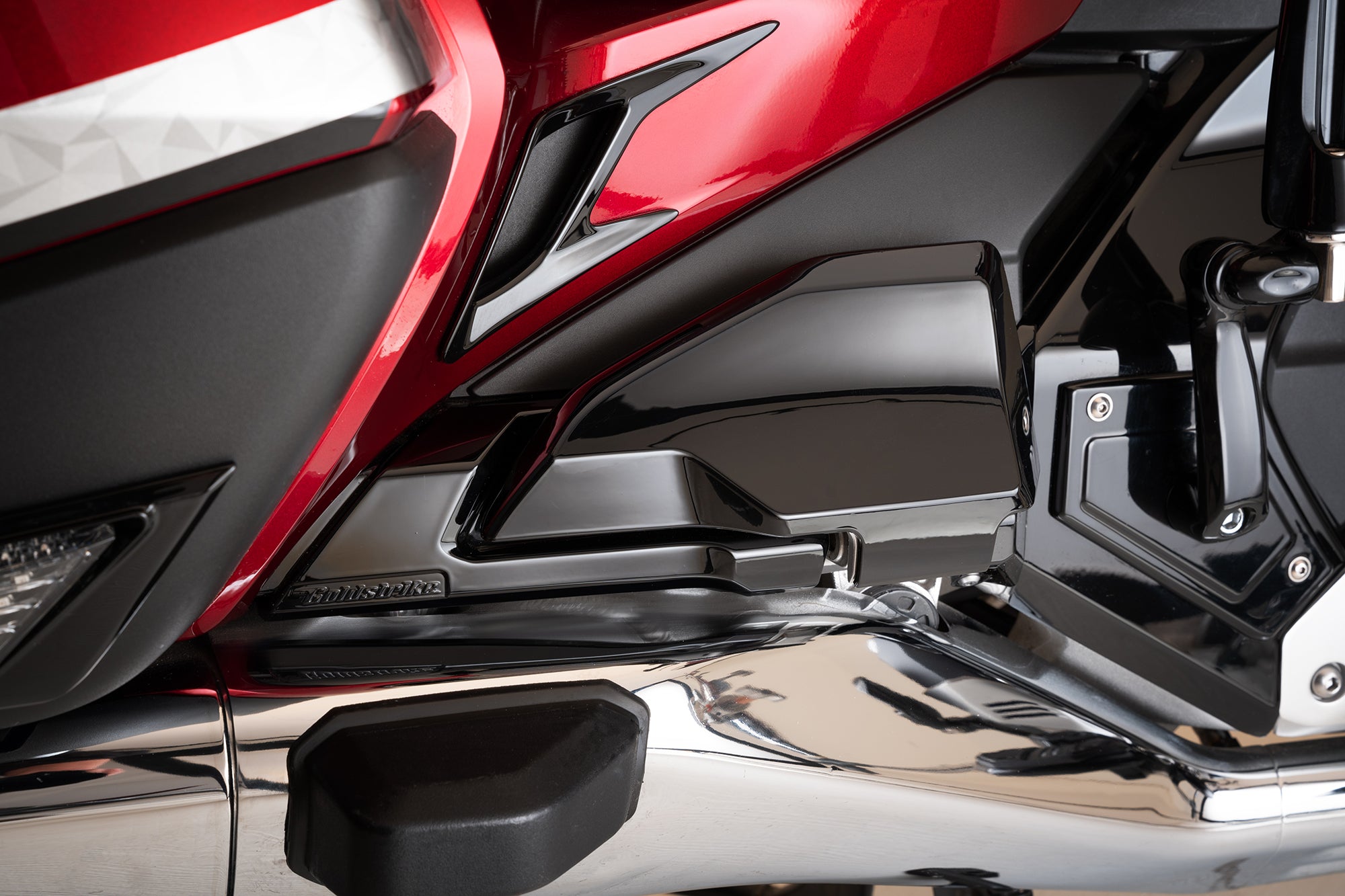 Chrome Passenger Floorboard Covers | by TWINART | For Honda Gold